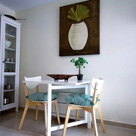 Book Jet - Hibiscus Front Apartment