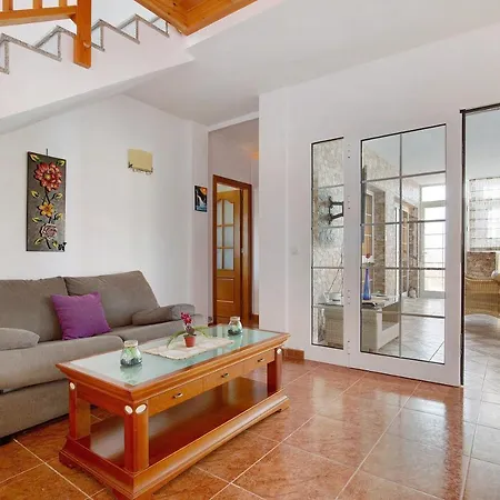 Apartment Casa Paco 4 *
