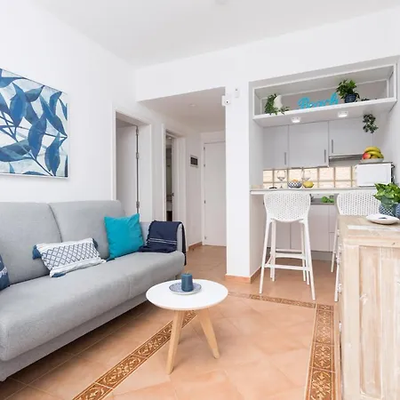 Home2book Aloha Palm Apartment