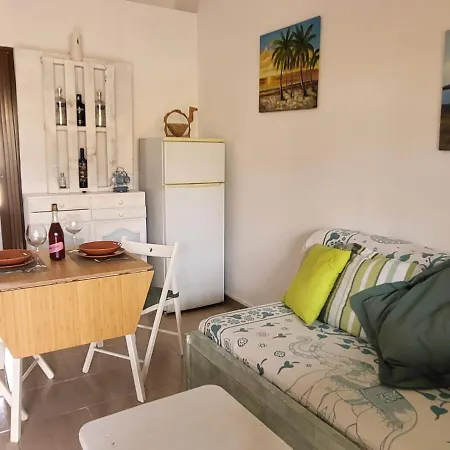 Apartment Giardino E Terrazza, Accogliente E Funzionale, Wi-fi, Piscina Condivisa