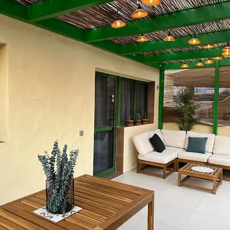 La Apartment *