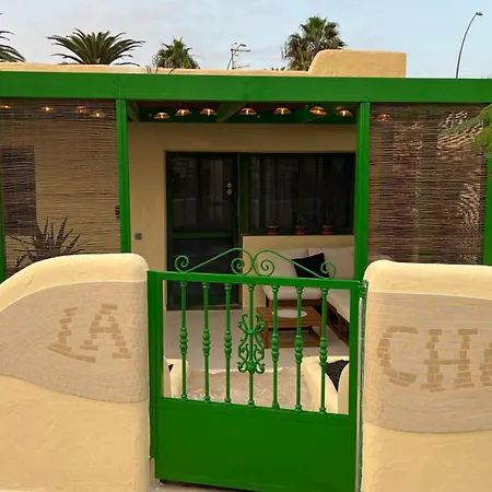 Apartment La *