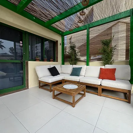 Apartment La