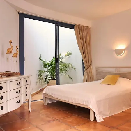 Martina I Villa