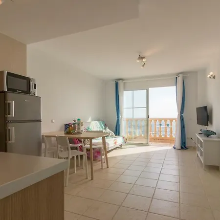 Apartment The Paradise On The Ocean 3 *