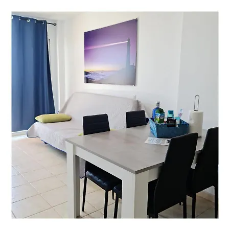 Your Ocean Blue Apartment *