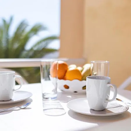 Apartment Private Terrace - Pool - Wifi *