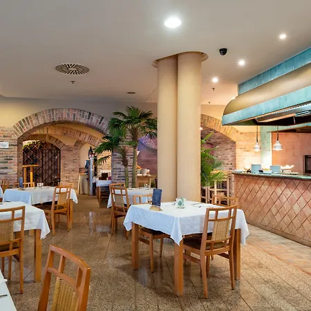 Esmeralda Maris By Livvo Hotel