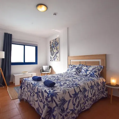 Book Jet - Sun & Pool Apartment
