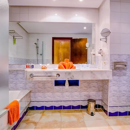 Sbh Hotel 4*