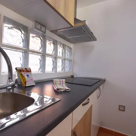 Book Jet - Sun & Pool Apartment *