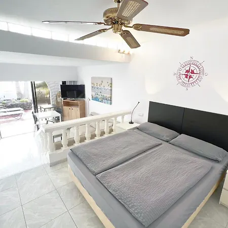 Apartment Beachhouse La Palma