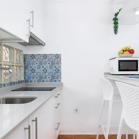 Home2book Aloha Palm Apartment