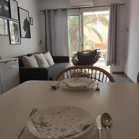 Apartman Zo Slnecnou Terasou Apartment *