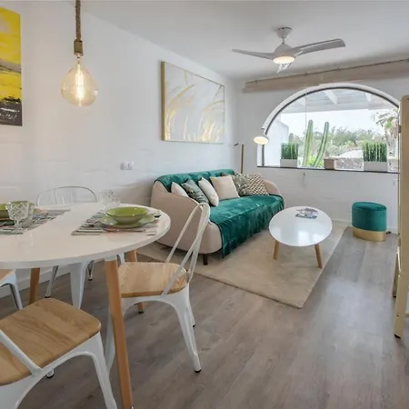 In Front Of The Pool, Large Terrace, Elegant & Confortable, Wi-fi Apartment Costa Calma