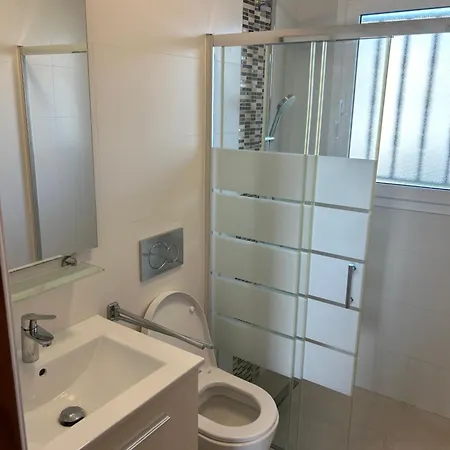 Zoya Apartment