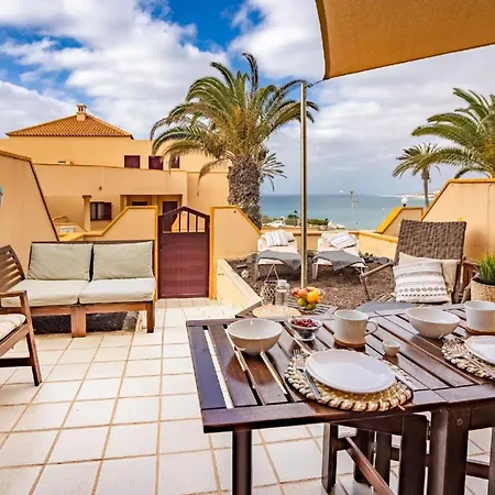 Apartment In Pajara Mit Terrasse
