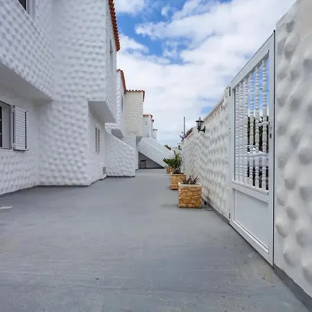 Near The Beach, With Terrace And Wifi Apartment