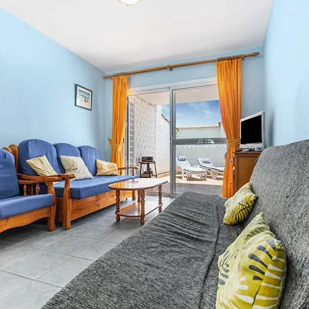 Apartment Near The Beach, With Terrace And Wifi