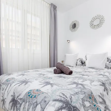 Barca Apartment *