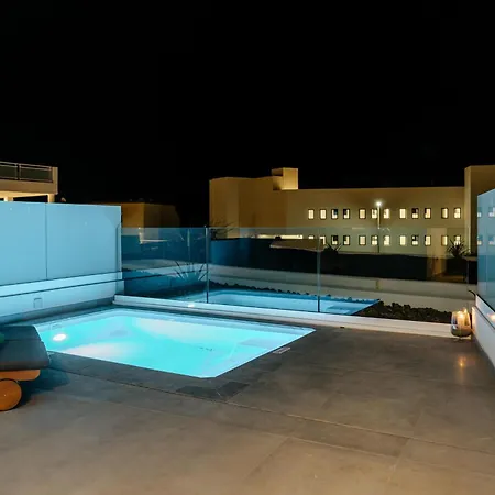 R2 Higos Aparthotel *