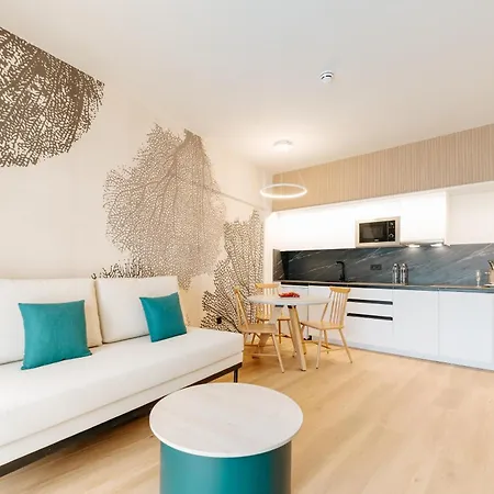 R2 Higos Aparthotel *