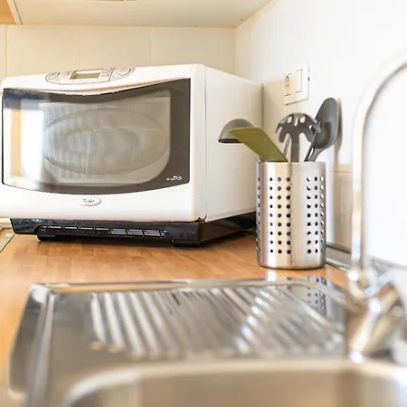 Private Terrace House With Wifi Apartment