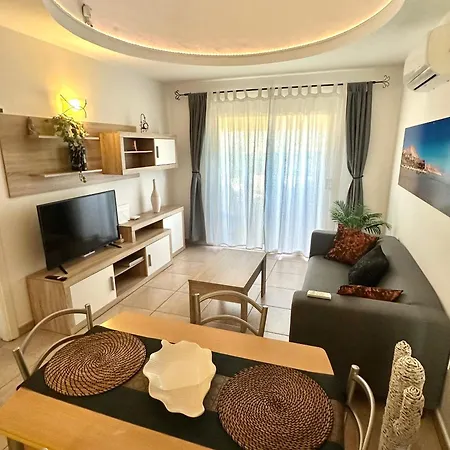Playa Jaqueta Apartment *