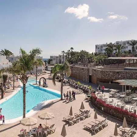 Sotavento Club Aparthotel 4*