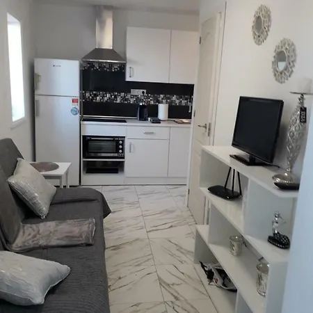 Apartment Beautiful Small *