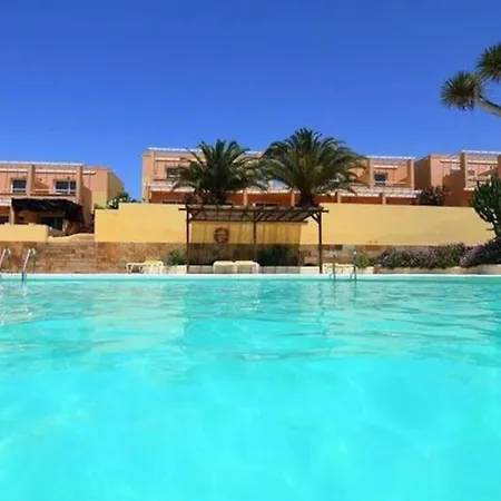 Apartamento Muy Tranquilo Con Piscina Apartment *