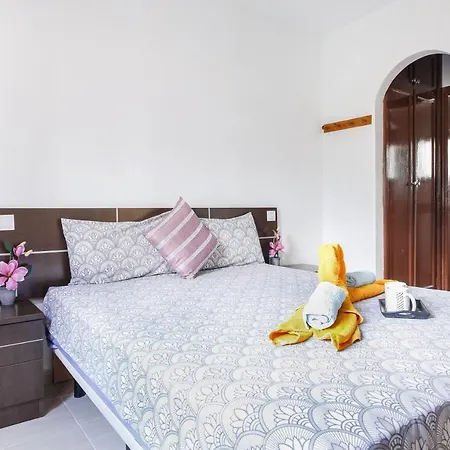 8210 Wifi Apartment