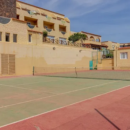 Flatguest + + 2bdr + Pool Apartment *