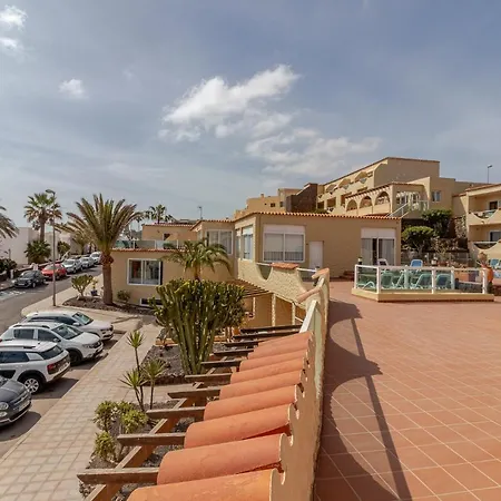 Flatguest + + 2bdr + Pool Apartment *